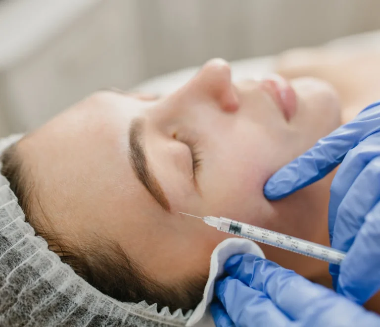 حقن البلازما الغنية بالصفائح الدموية للوجه والشعر